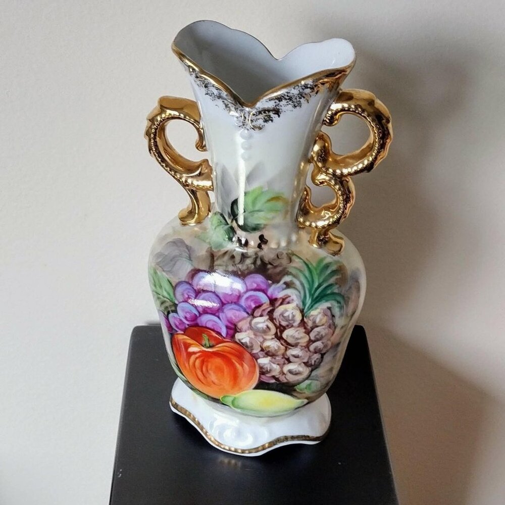 VINTAGE UCAGCO CERAMIC DOUBLE HANDLE BUD VASE